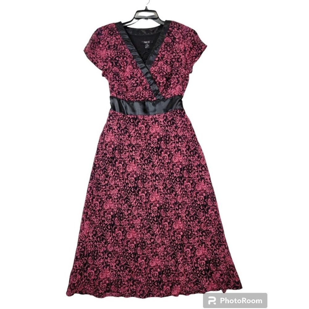 Style & Co Dress Size 14 Black Short Sleeve Empire Women Paisley Belt V neck